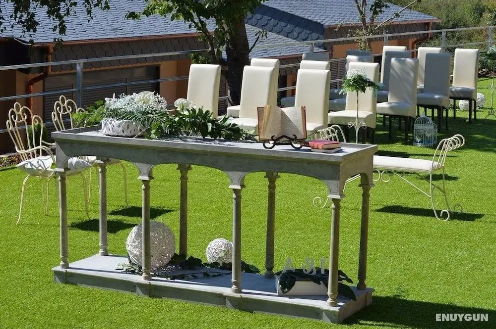 Hotel Calzada - Dış Mekanlar