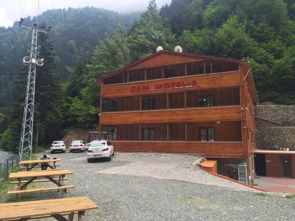 Çam Otel & Restaurant - Dış Mekan