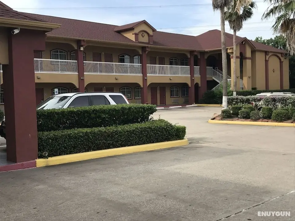 Camelot Inn & Suites Veterans Memorial NW Houston - Dış Mekan
