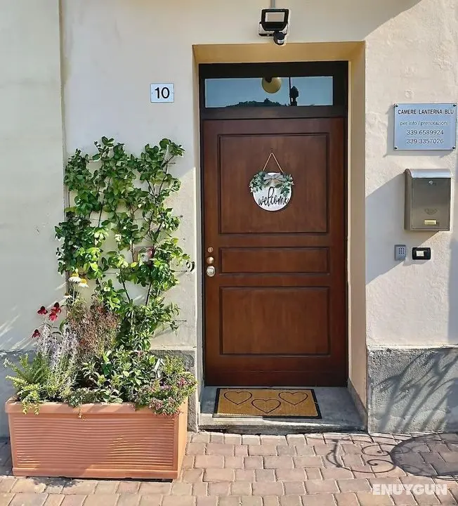 Camere Lanterna Blu - Öne Çıkan Resim