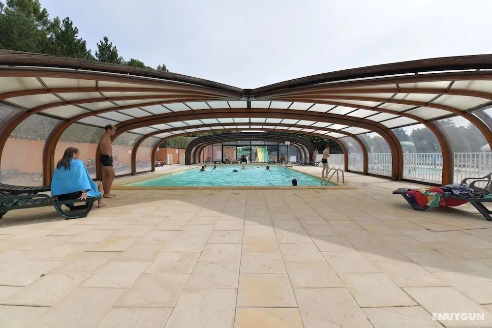 Camping Domaine du Cros d'Auzon - Havuz