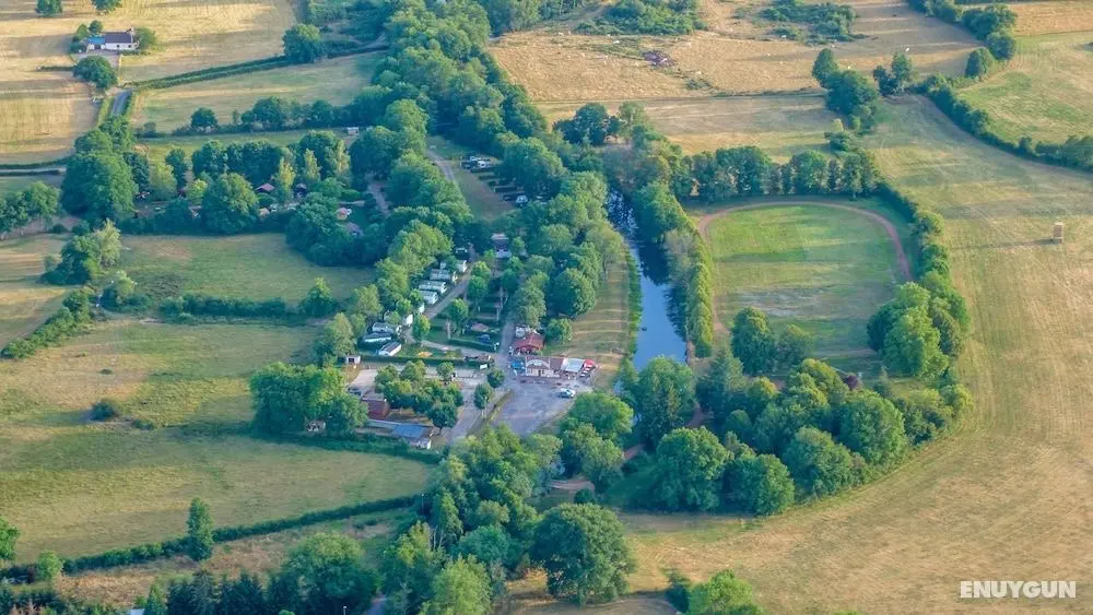 Camping du Pont Vert - Öne Çıkan Resim
