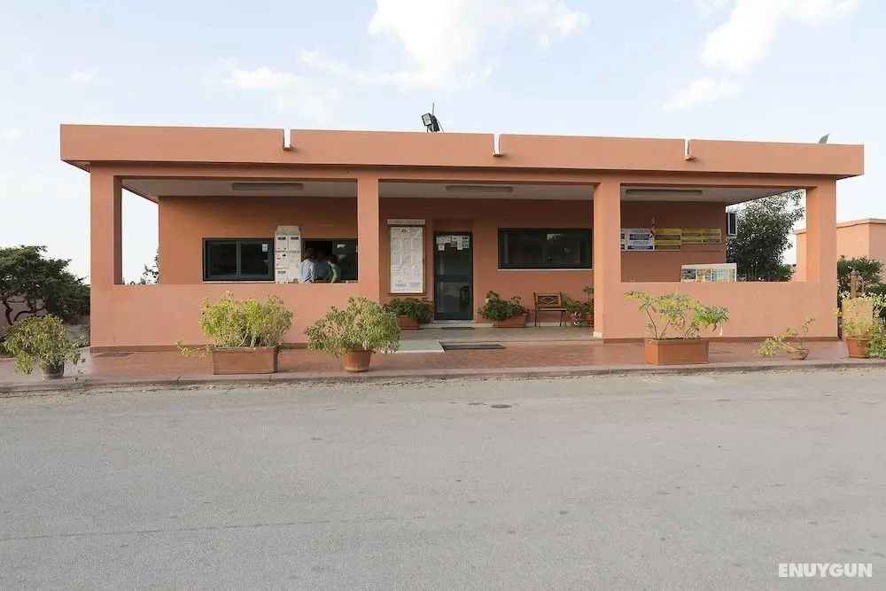 Camping Village Li Nibari - Lobi