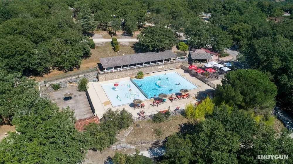 Camping les Reflets du Quercy - Dış Mekan