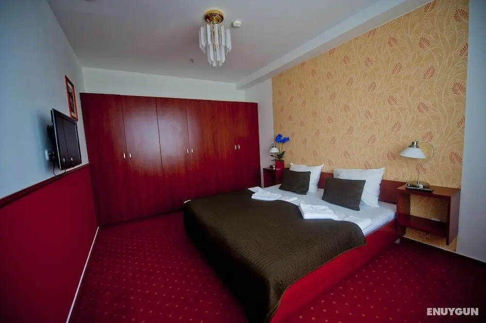 Canada Hotel Budapest - Öne Çıkan Resim