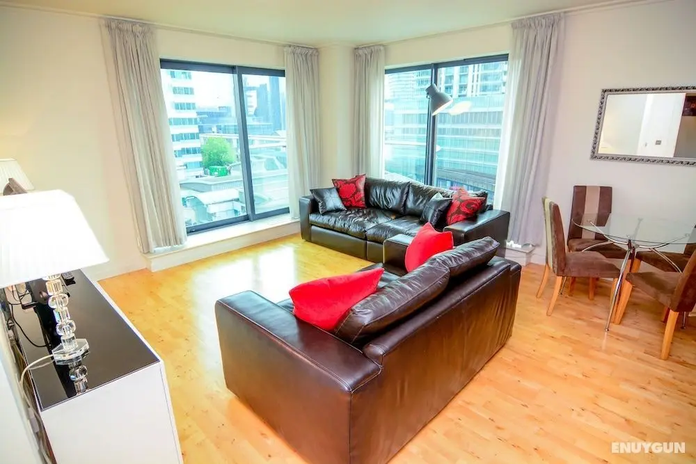 Canary Wharf - Corporate Riverside Apartments - Öne Çıkan Resim