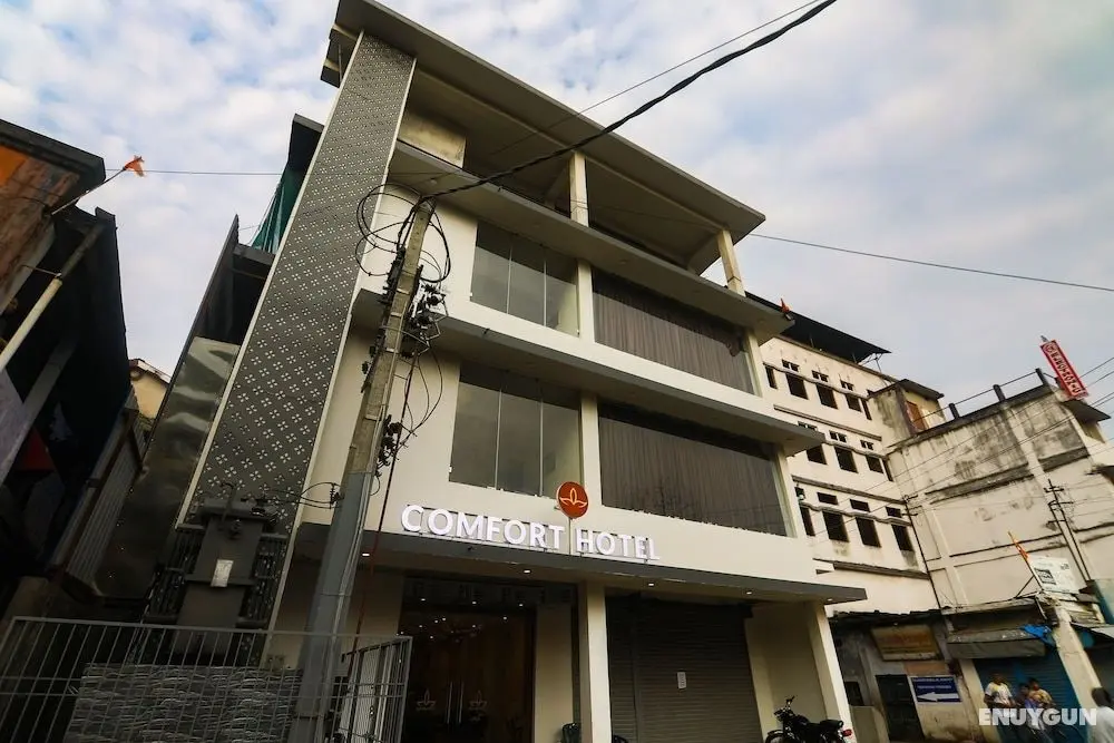 Capital O 36008 Comfort Hotel - Dış Mekan