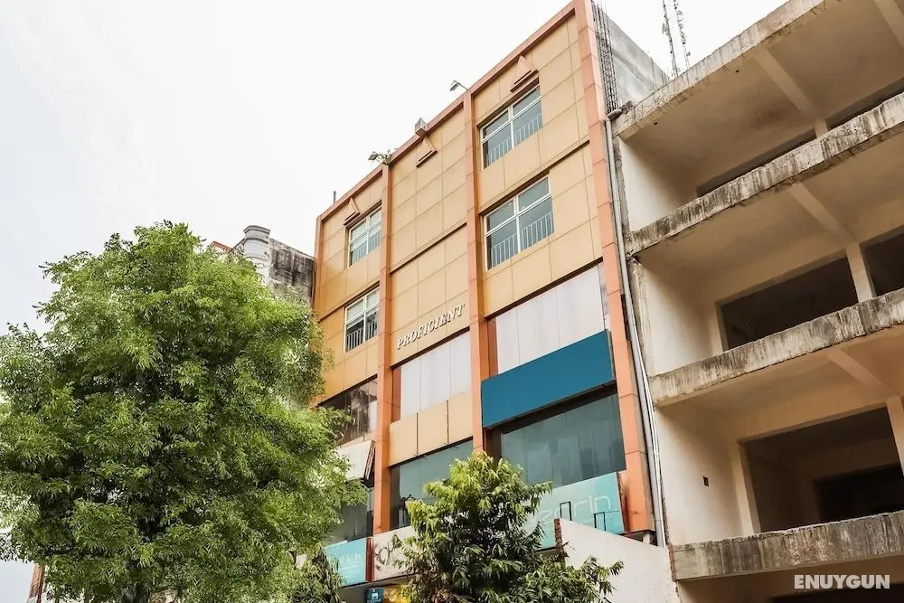 Capital O 49024 Aryavart Hotel - Dış Mekan