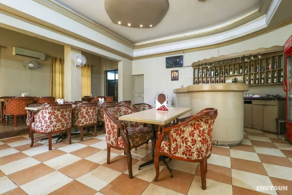 Capital O 49883 Hotel Sutlej Classic - Öne Çıkan Resim