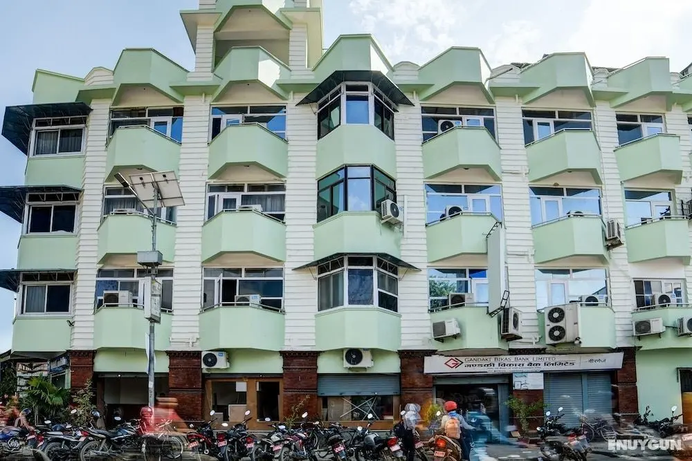 Capital O 507 Hotel Makalu - Dış Mekan
