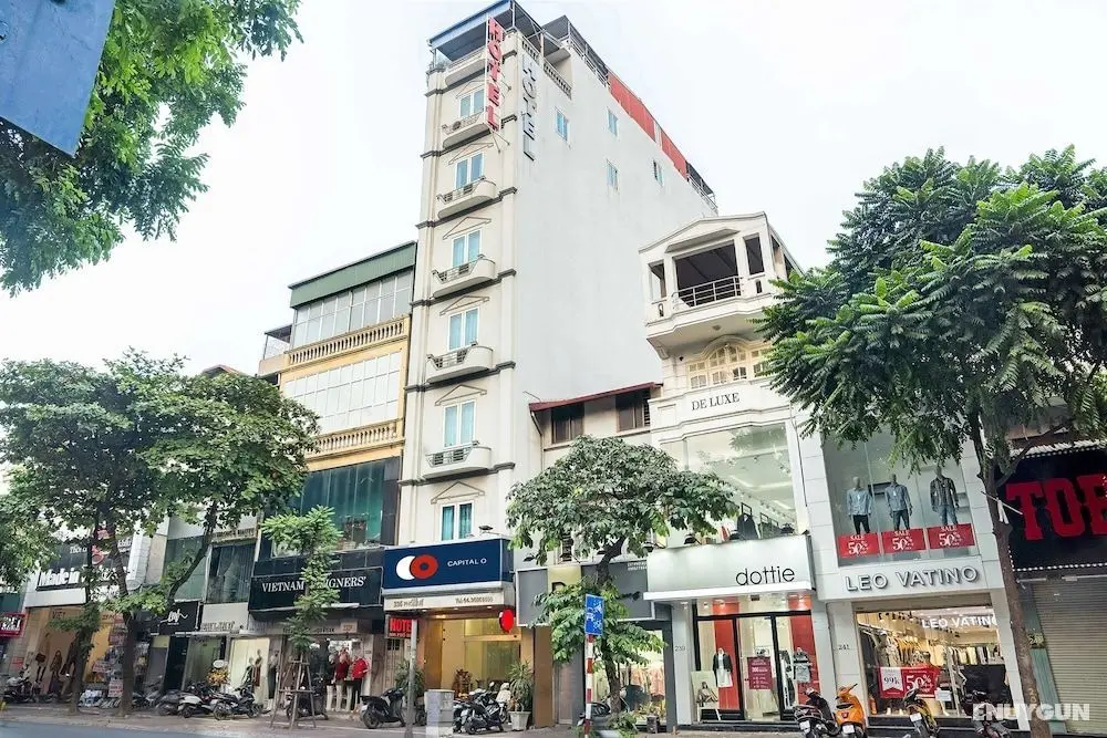 Capital O 518 Chariot Hotel - Dış Mekan