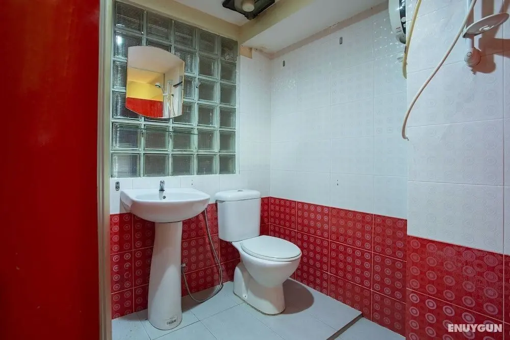 Capital O 90125 Hotel Grand Orchard - Banyo Tipleri