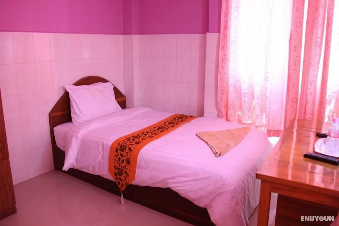 CAPITOL 3 GUEST HOUSE - Öne Çıkan Resim