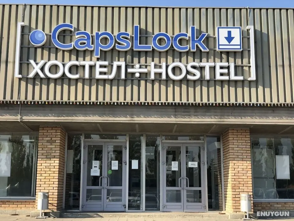 Hostel CapsLock - Öne Çıkan Resim