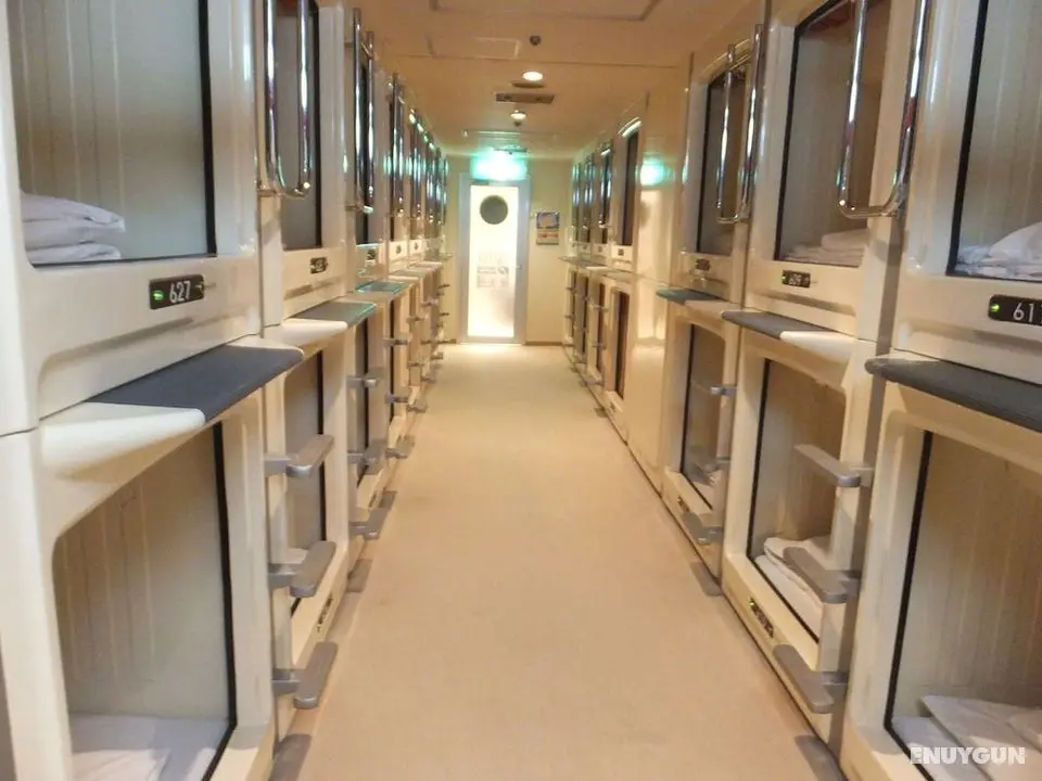 Capsule Hotel Wellbe Sakae - Caters to Men - Öne Çıkan Resim