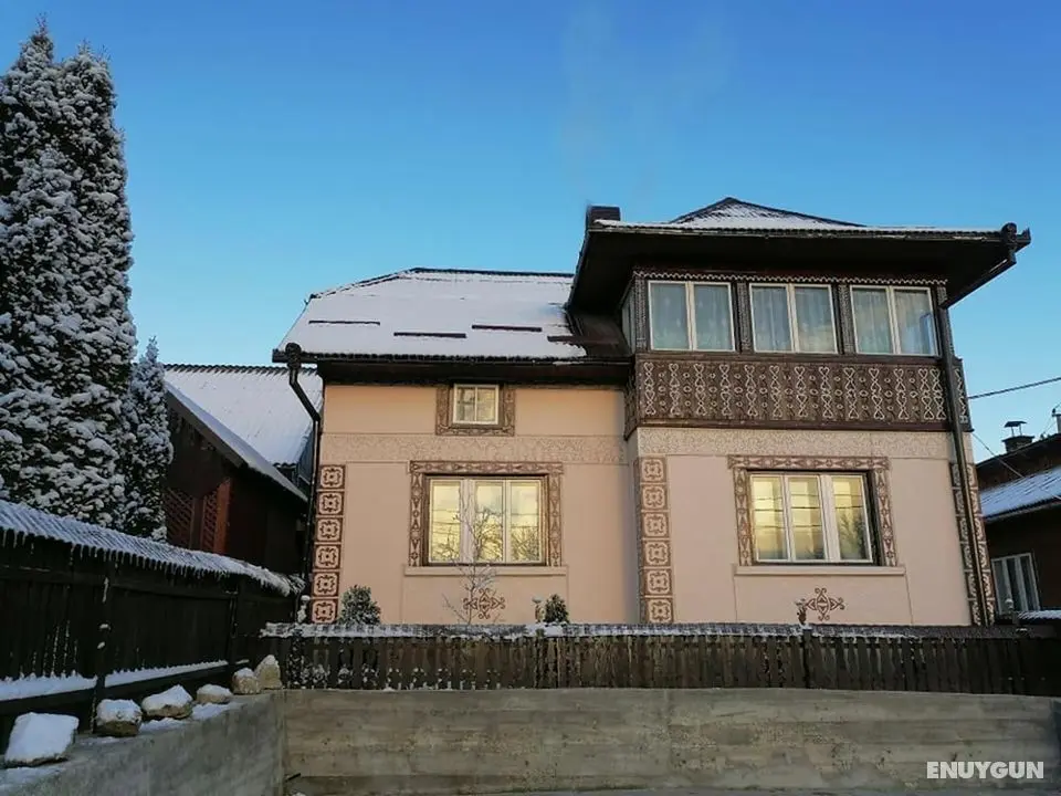 Captivating 3-bed House in Manastirea Humorului - Öne Çıkan Resim