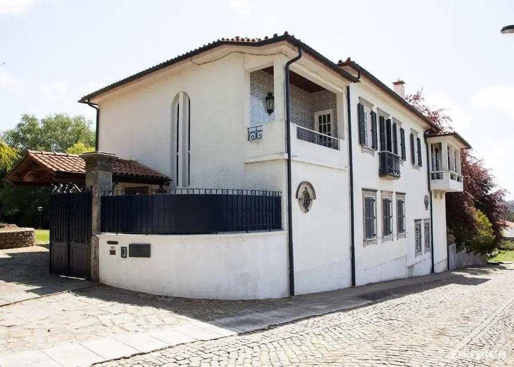 Captivating 6-bed House in Grijó - Öne Çıkan Resim