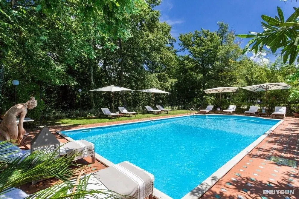 Villa Carciofaia Charming Luxury Tuscan Villa With Pool Surrounded by Vineyards With Views Over Lucca Town - Oda