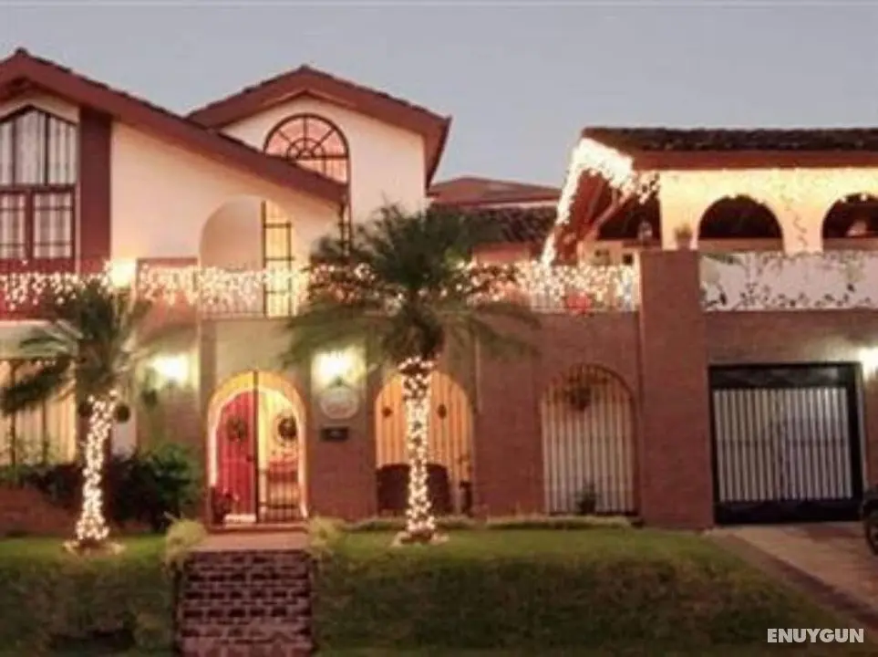 The Cariari Bed and Breakfast - Dış Mekan