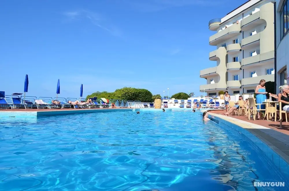 Carlton Hotel Riviera - Öne Çıkan Resim