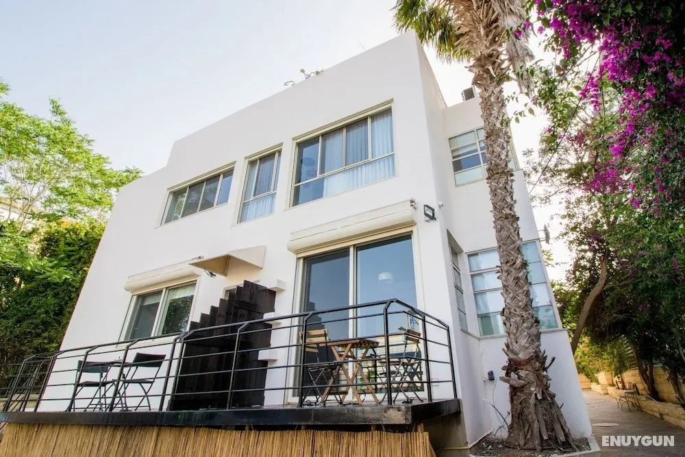 Carmel Boutique - Öne Çıkan Resim