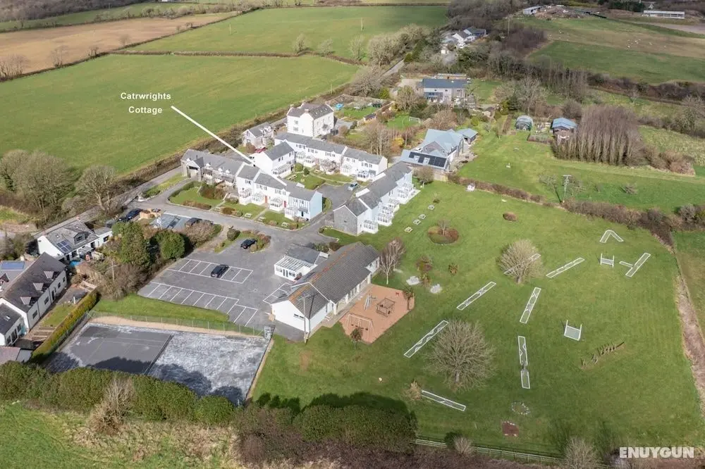 Cartwright s Cottage - Indoor Pool Sports Courts Play Park - Oda