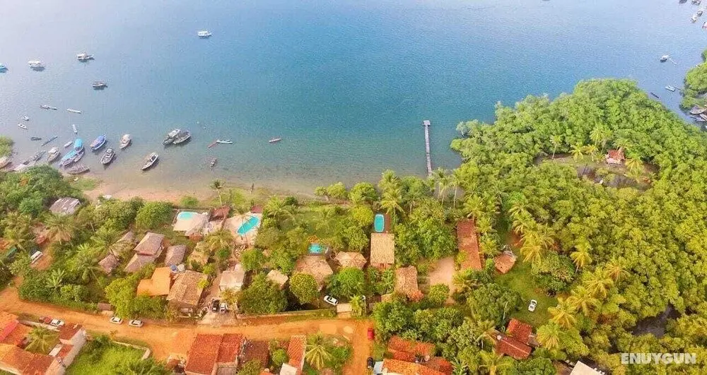 Casa 4 Coqueiros com Piscina e 4 Suítes - Dış Mekan
