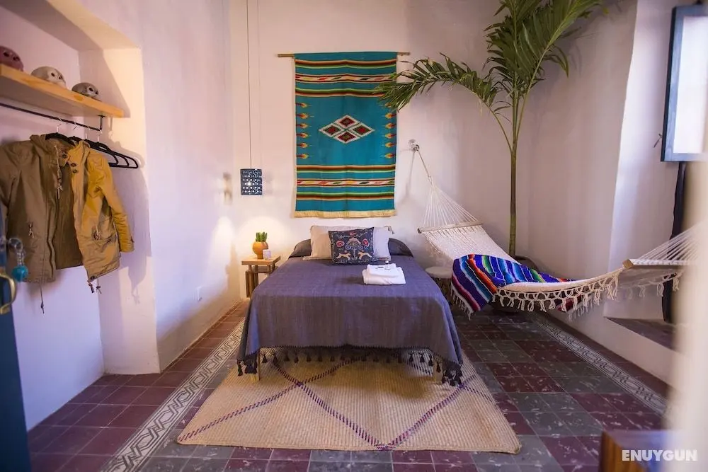 Casa Blanco by Barrio Mexico - Öne Çıkan Resim