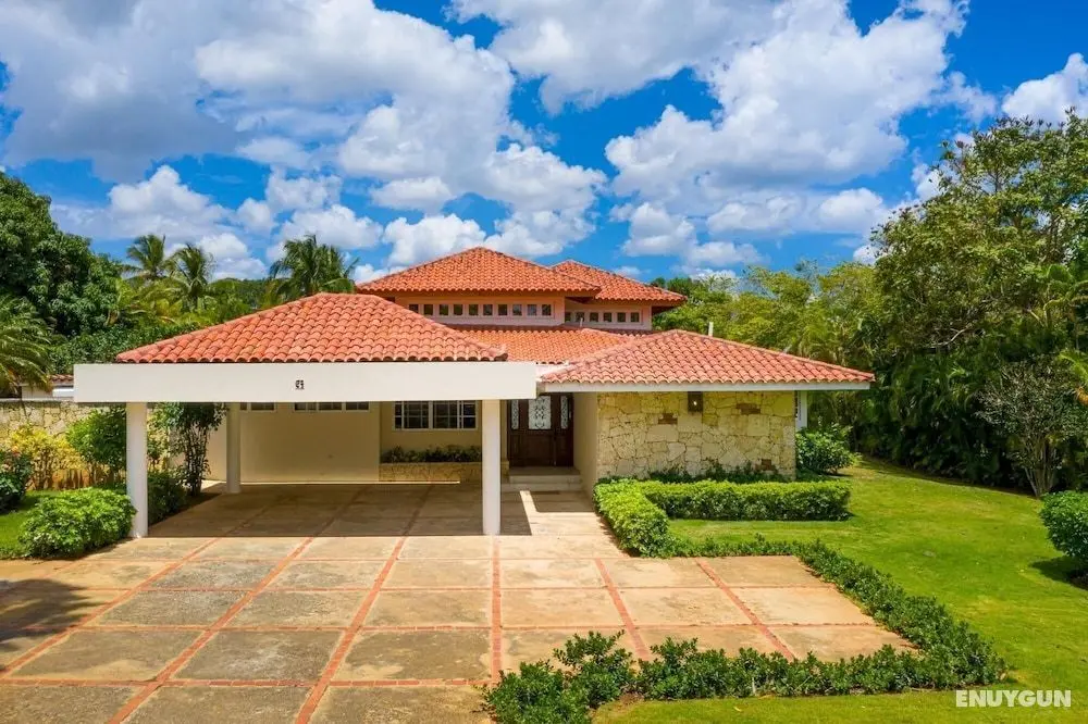 Casa de Campo Villa for Rent in Caribbean Style - With Pool Jacuzzi and Volleyball net - Oda