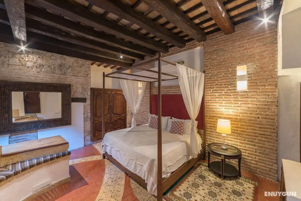Casa de los Reyes by Nomad Guru - Öne Çıkan Resim
