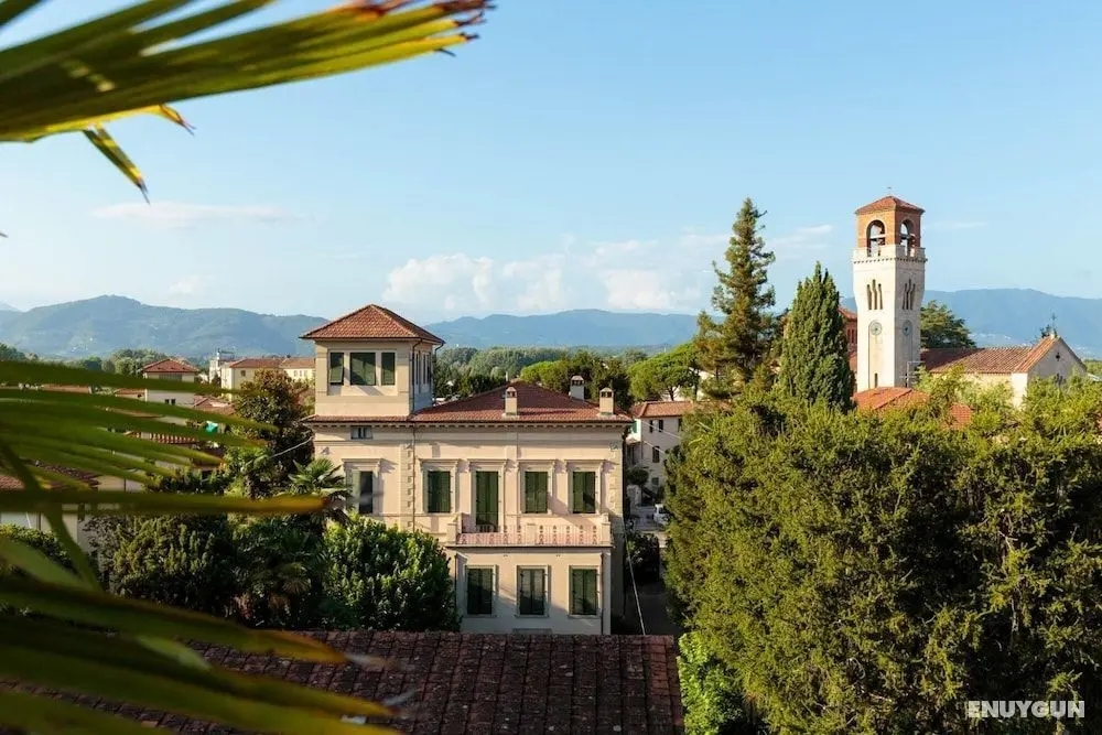 Casa Dieter a Superb 2 Bedrooms Apartment With Grand Terrace and Private Parking in Central Lucca - Oda