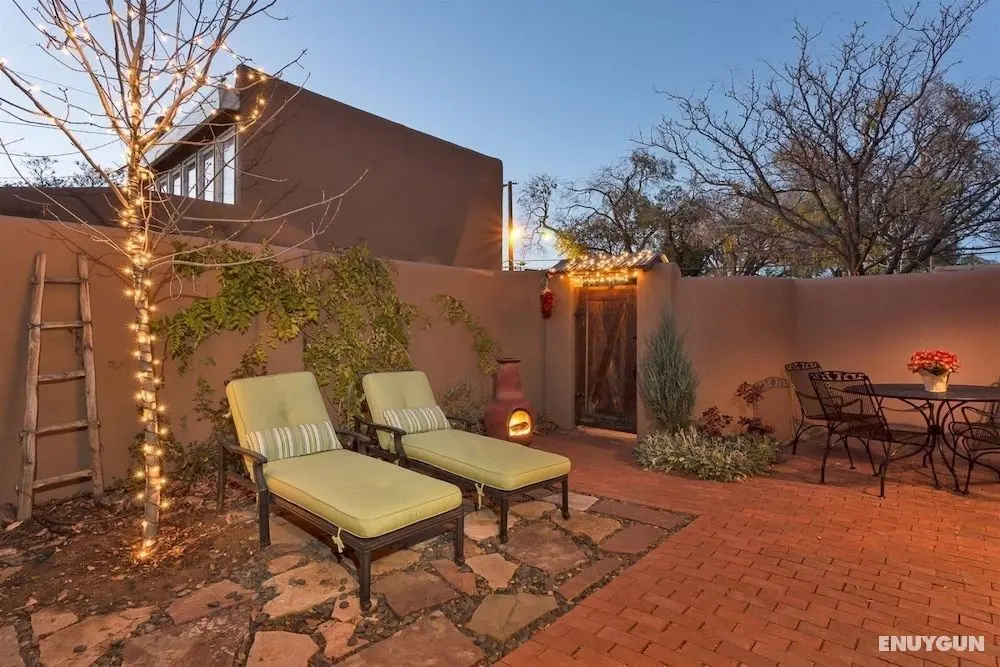 Casa Encantador - True Santa Fe Flavor and Location - Oda Düzeni