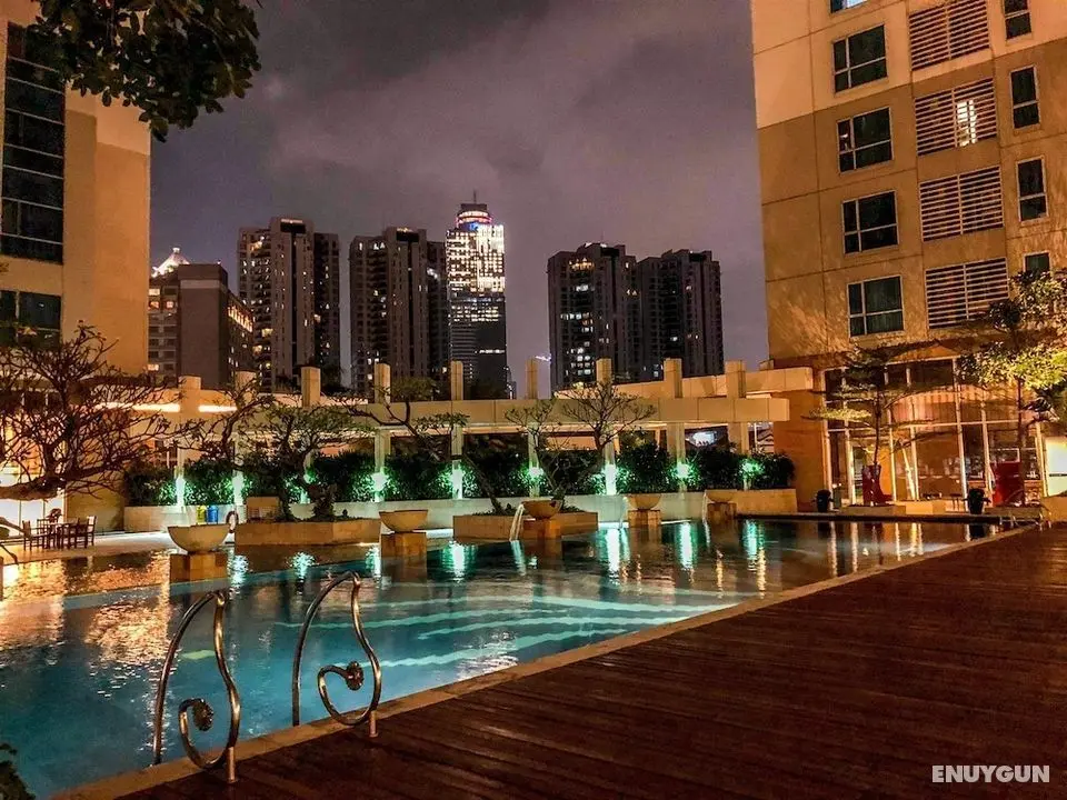 Casa Grande Apartment with Sofabed Connected to Kota Kasablanka - Oda Manzaraları