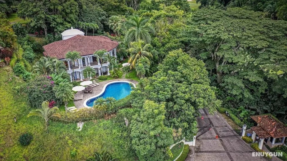 Casa Patron 6 bdr Private Home With Pool and Game Room - Oda