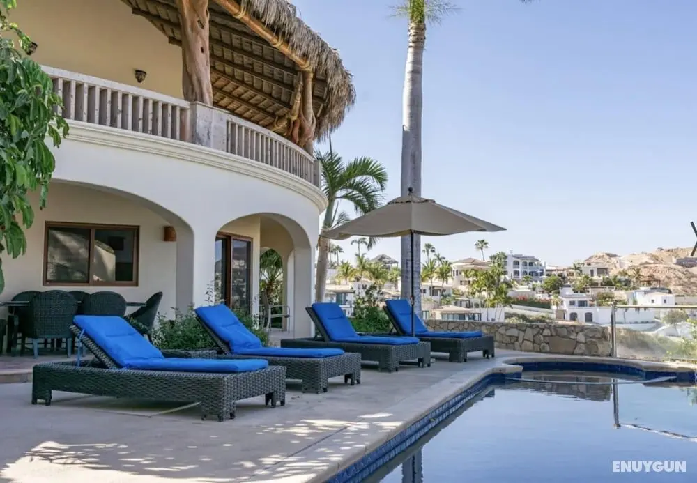 Casa Tranquila Only Steps to The Ocean 5-bedrooms Sleeps 9 - Oda