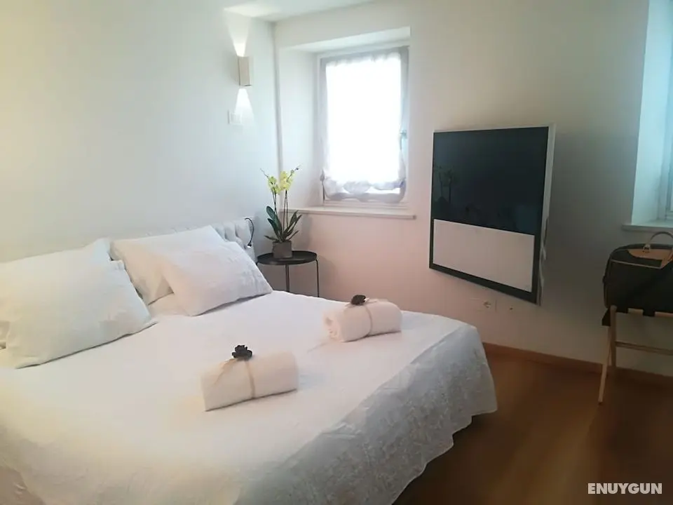 In Casa - Öne Çıkan Resim
