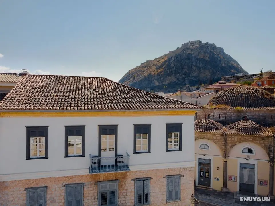 Castellano Hotel & Suites - Dış Mekan
