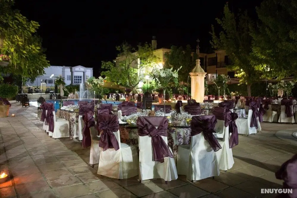 Hotel Castillo De Montemayor - Dış Mekanlar