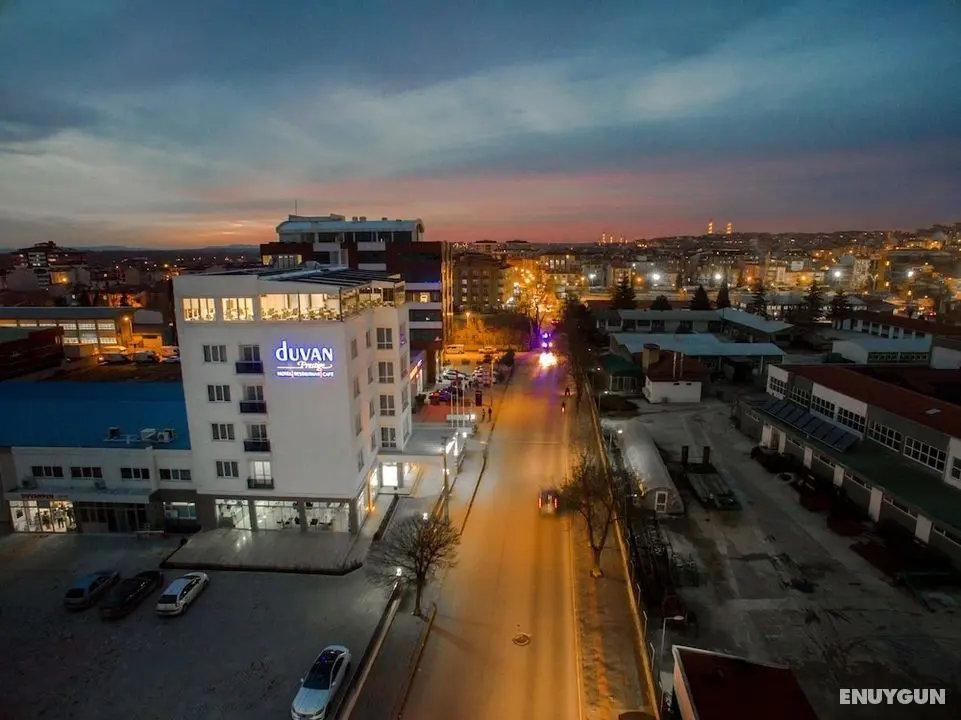 Cavit Duvan Prestige Hotel - Gece Görünümü