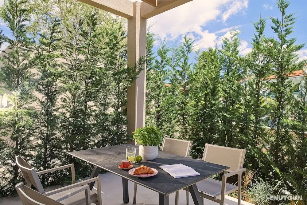 Cavo Delea - Elegant Suites - Oda Düzeni