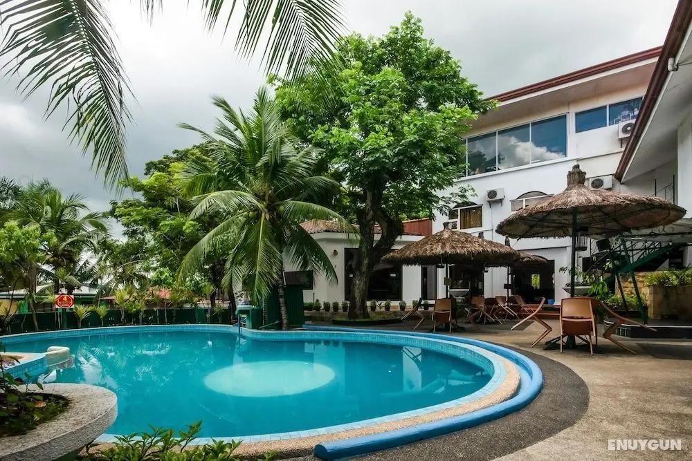 Cebu Hilltop Hotel - Havuz