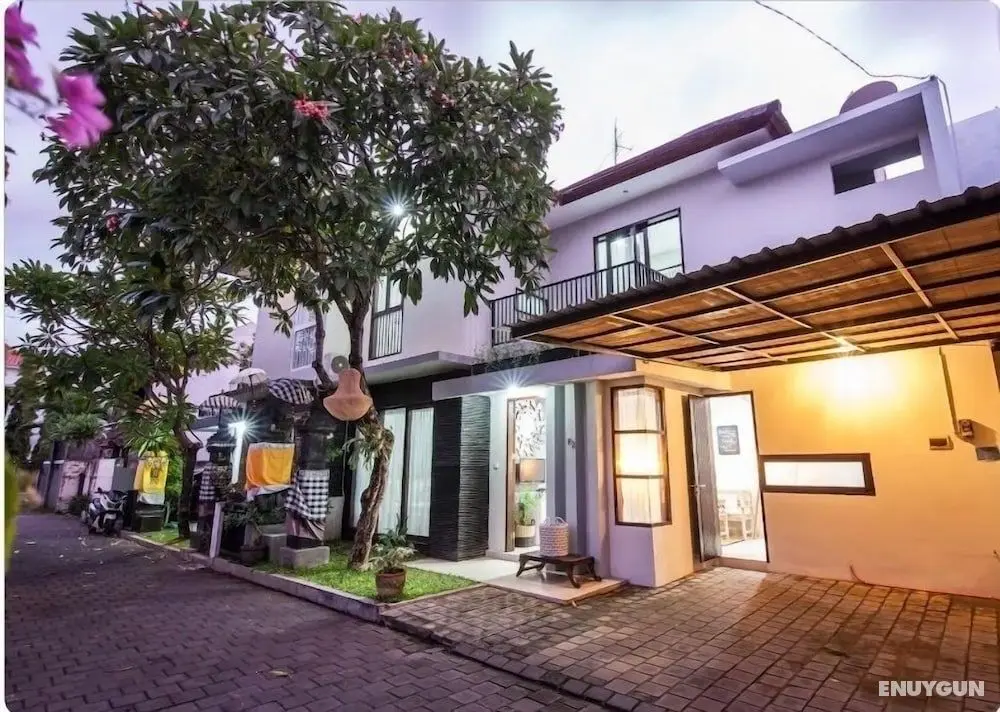 Cecilya Balian Stylish 3 Bedroom House near Beach at City Center - Dış Mekan