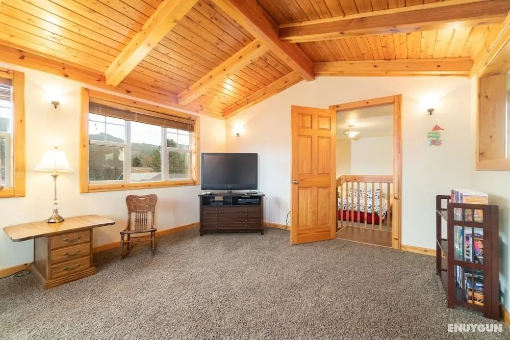 Cedar Lodge at Rockaway - Öne Çıkan Resim