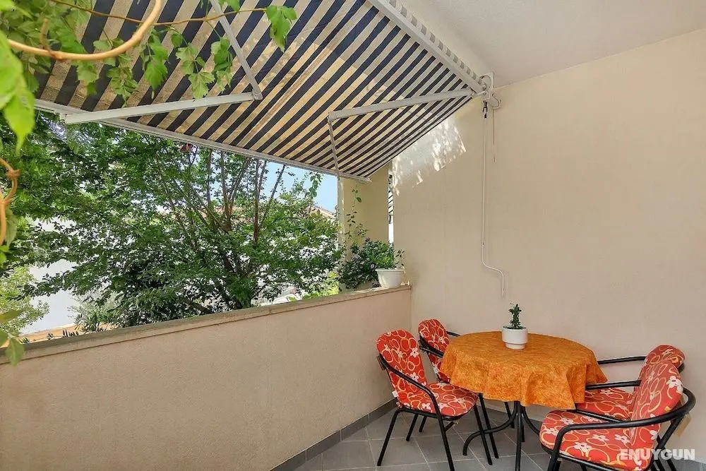 Cele - With Terrace - A1 - Öne Çıkan Resim