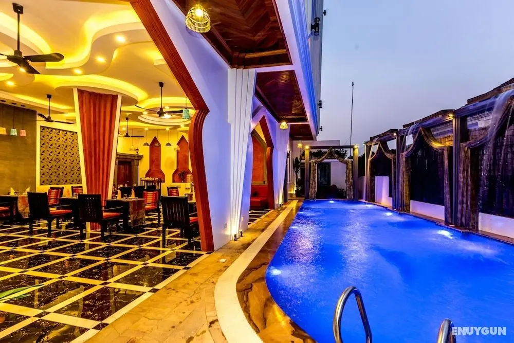 Cement Temple Boutique - Öne Çıkan Resim