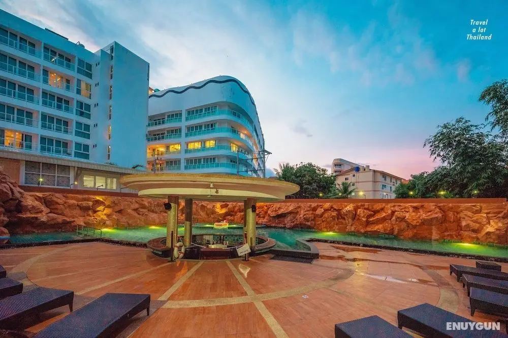 Centara Nova Hotel & Spa Pattaya - Konum Öne Çıkanlar