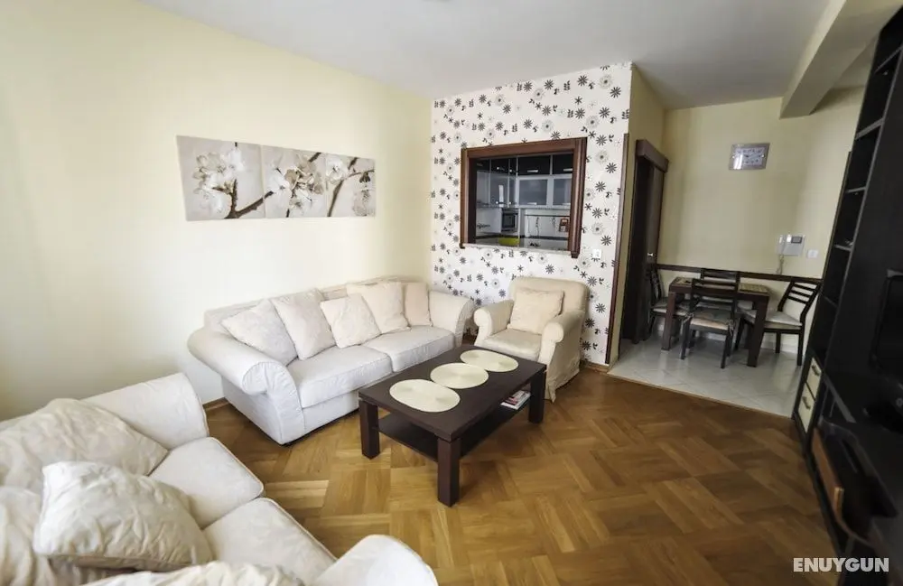 Center City Lux - Öne Çıkan Resim
