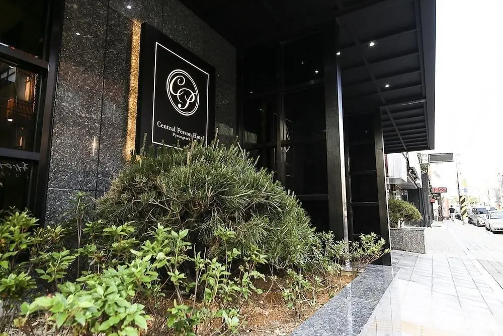 Central Person Hotel Pyeongtaek - Öne Çıkan Resim