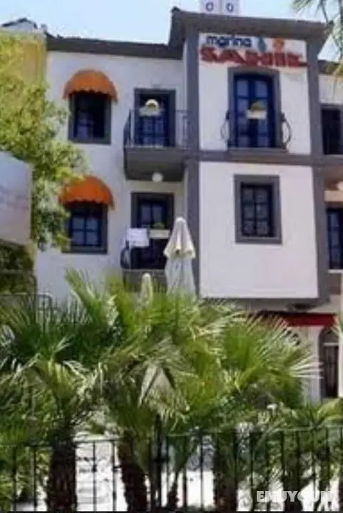 Cesme Marina Sahil Otel - Dış Mekan