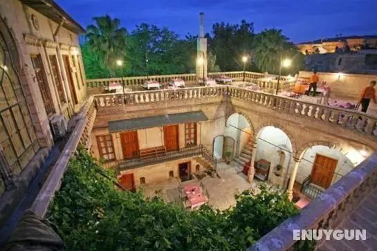 Cevahir Konuk Evi - Açık Hava Yemek